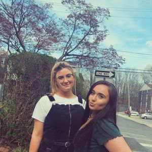 Meet your Posher, Kayla